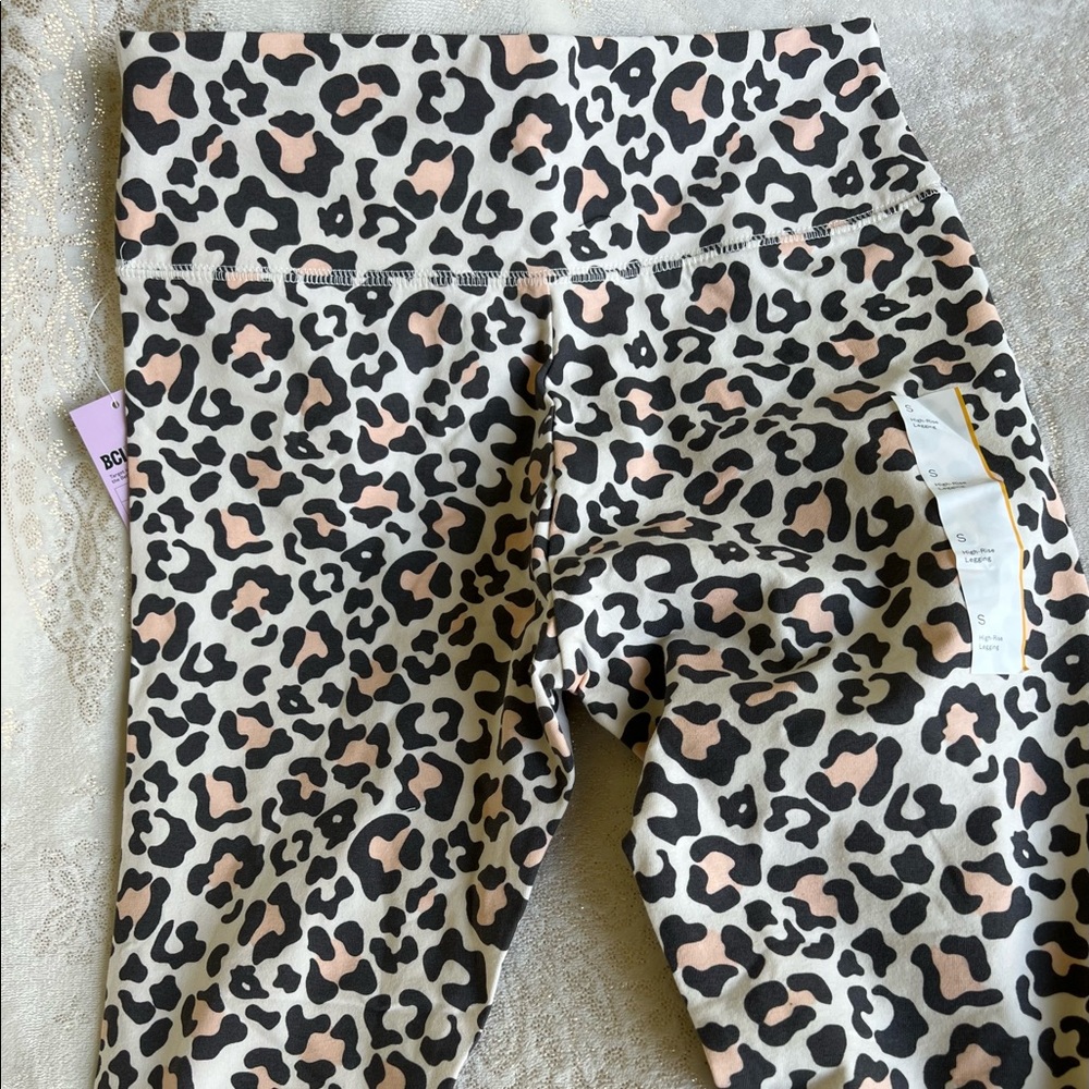 leopard color fashion leggings / super comfortable size S, L